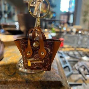 NWOT Purse Key Fob Made in Venice Italy Leather Snap Closure Top 1 1/2 W 1 3/4 H